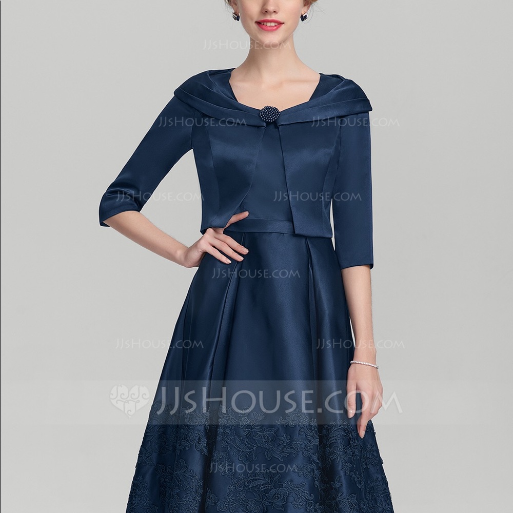 A-Line/Princess Neckline Knee-Length Satin Dress